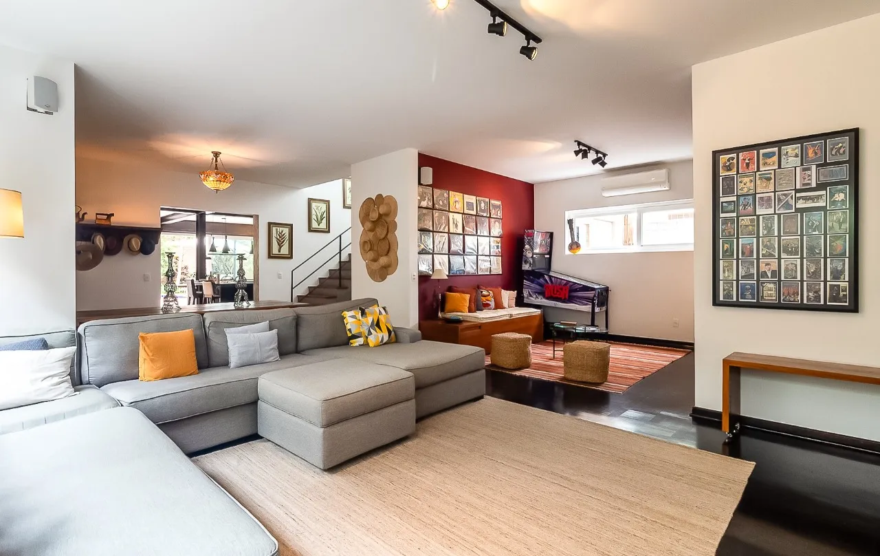 Casa com reforma atual, integração total e área externa para viver bem, no Alto de Pinheiros. – 21369