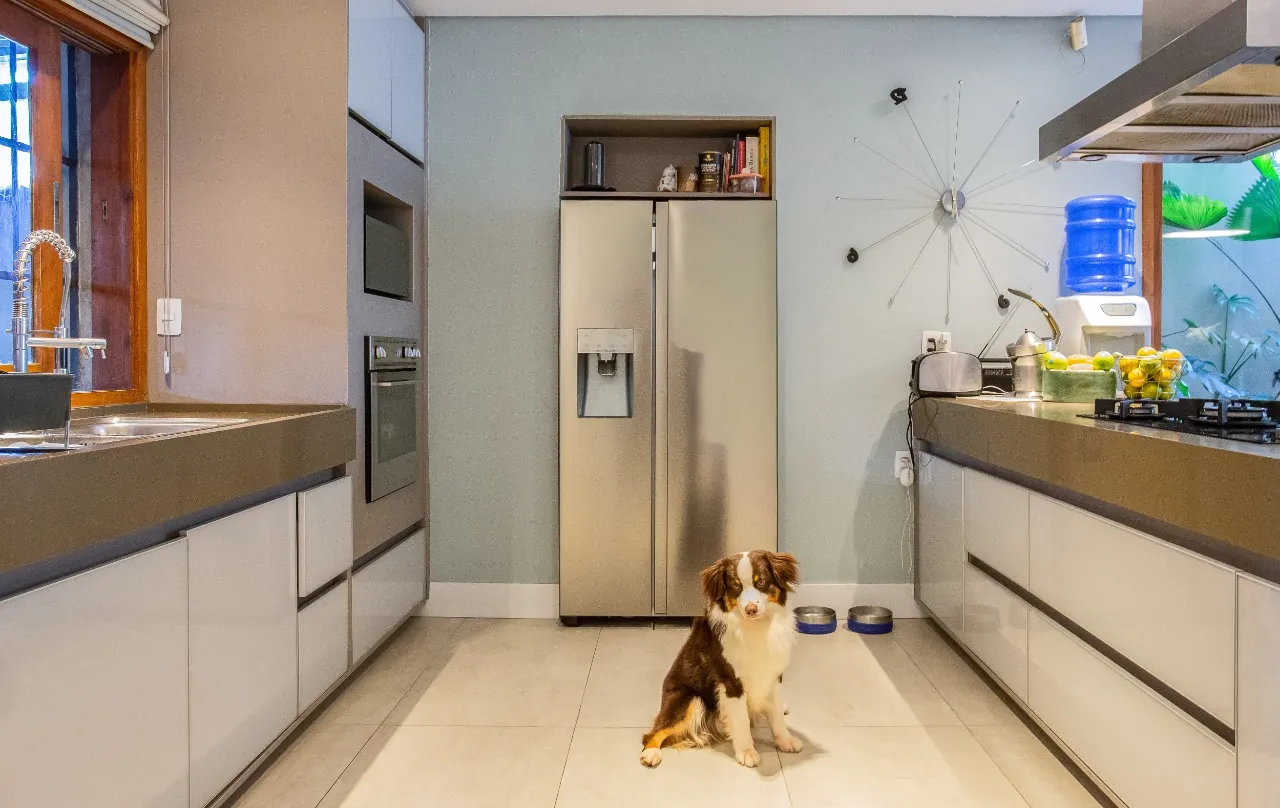 Casa reformada, com área externa linda e planta agradável para viver no melhor do Jardim Paulista. – 21370