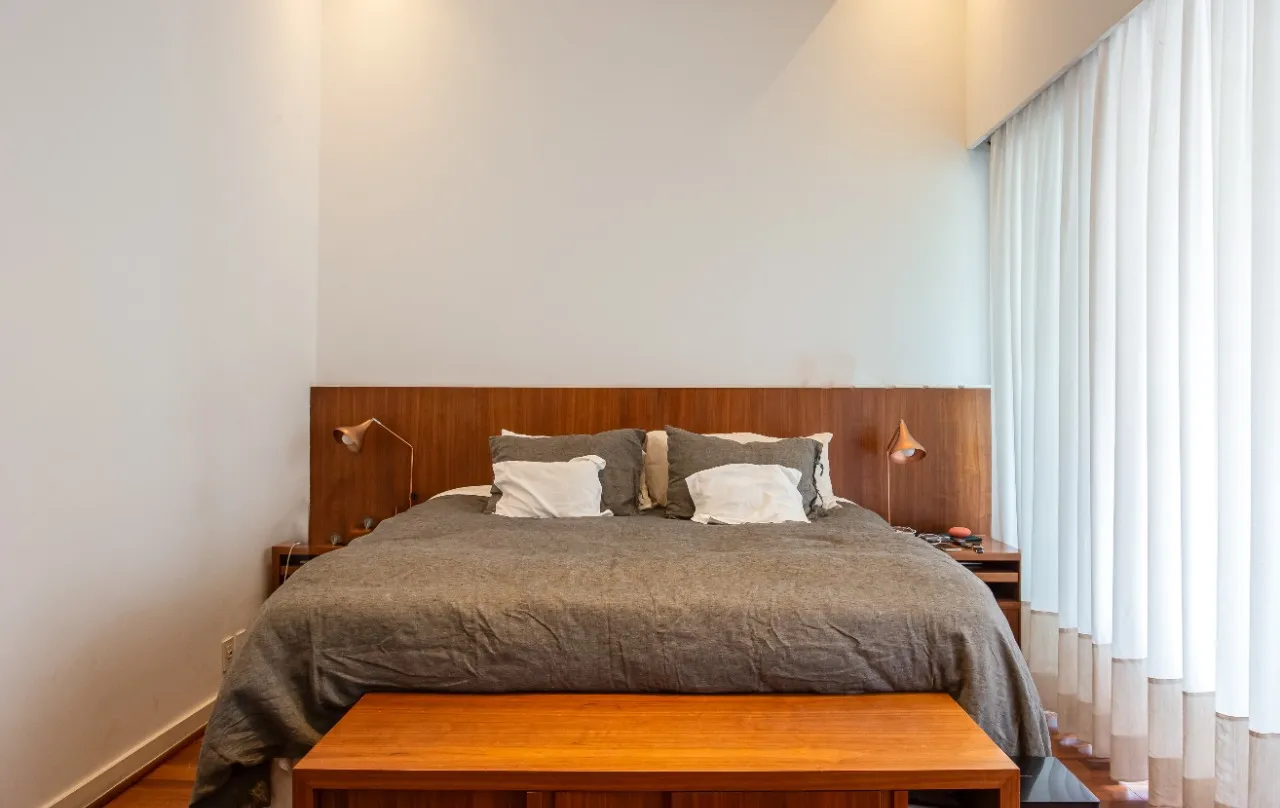 Casa reformada, com área externa linda e planta agradável para viver no melhor do Jardim Paulista. – 21370