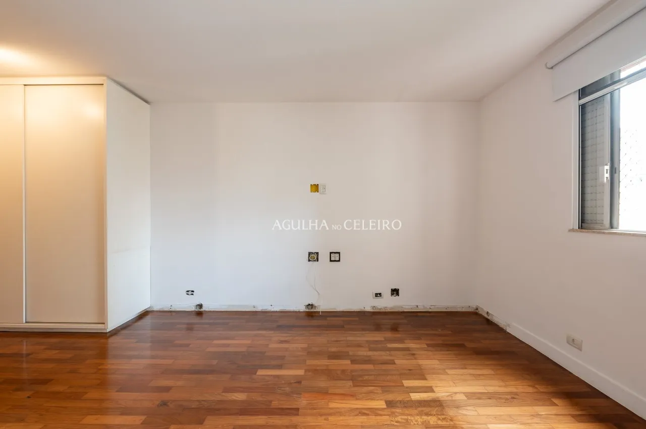 Apartamento espaçoso próximo ao Parque do Povo à venda no Itaim Bibi – 21379