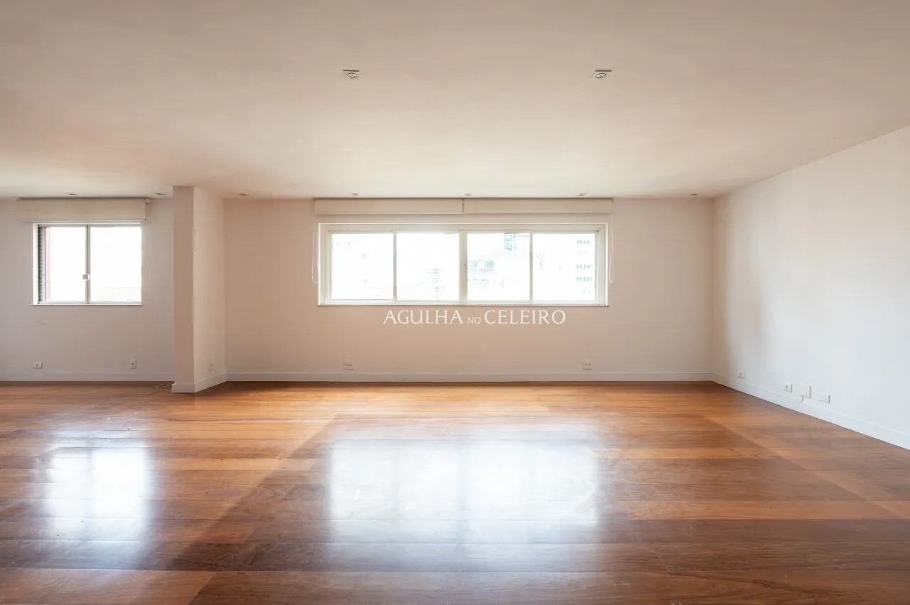 Apartamento espaçoso próximo ao Parque do Povo à venda no Itaim Bibi – 21379