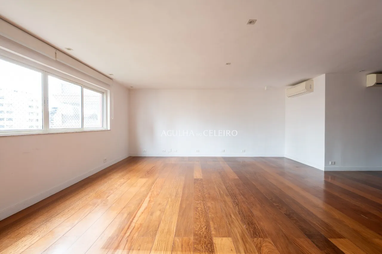 Apartamento espaçoso próximo ao Parque do Povo à venda no Itaim Bibi – 21379