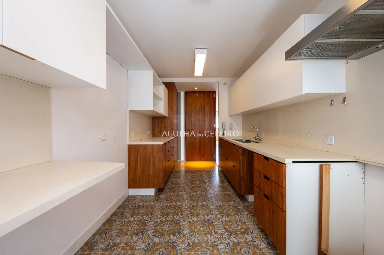 Apartamento espaçoso próximo ao Parque do Povo à venda no Itaim Bibi – 21379