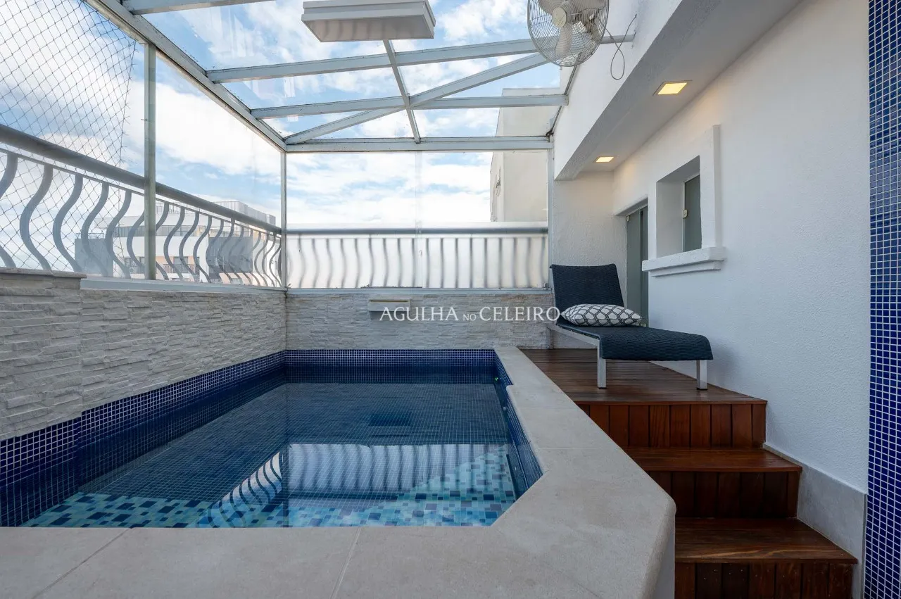 Cobertura à venda em Moema Pássaros. – 21382