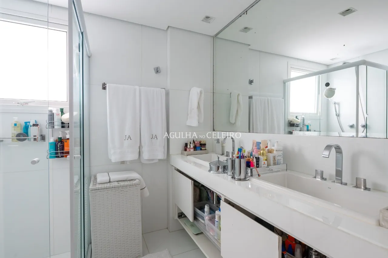 Apartamento à venda no Jardim Paulista com varanda, ambientes integrados e muita luz natural – 21409