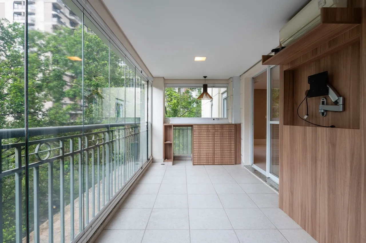 Apartamento amplo e muito agradável. – 21427