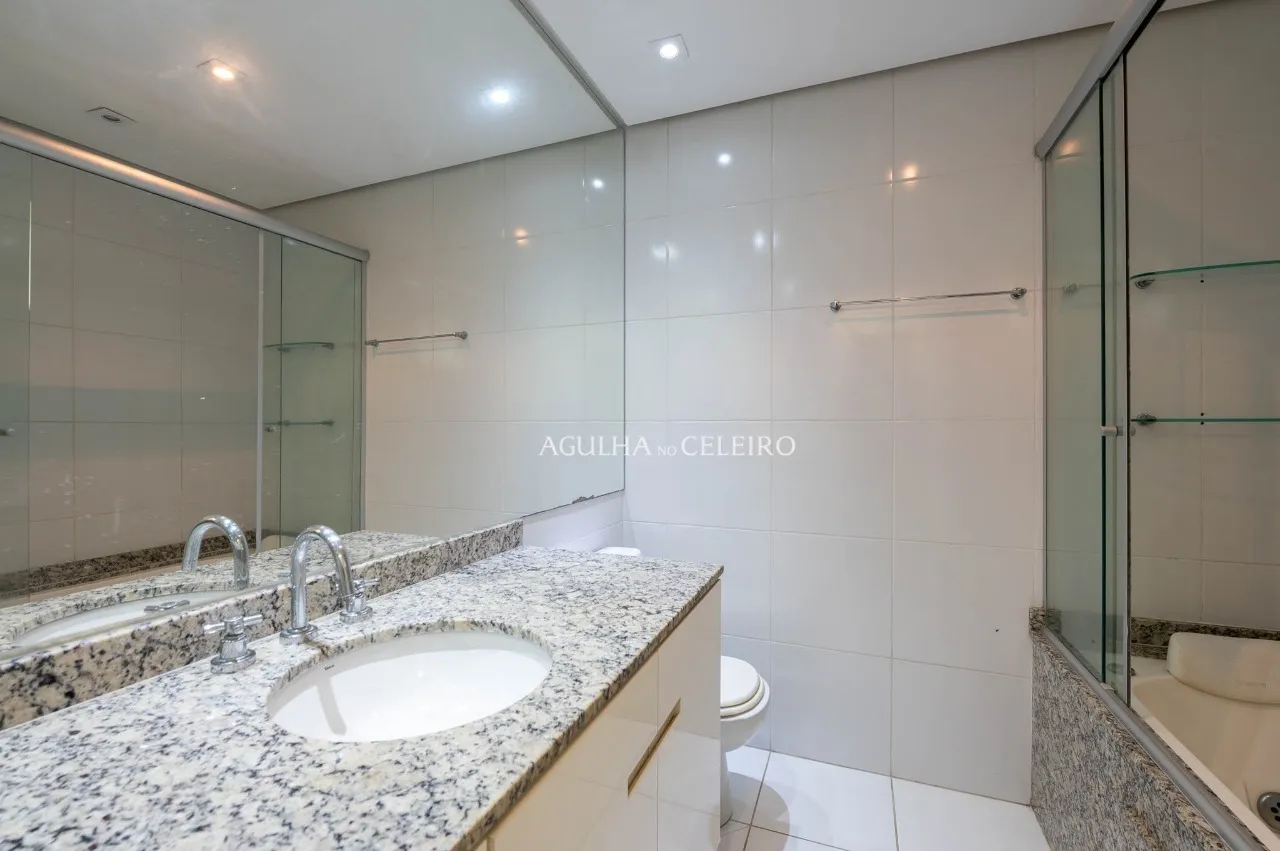 Apartamento amplo e muito agradável. – 21427