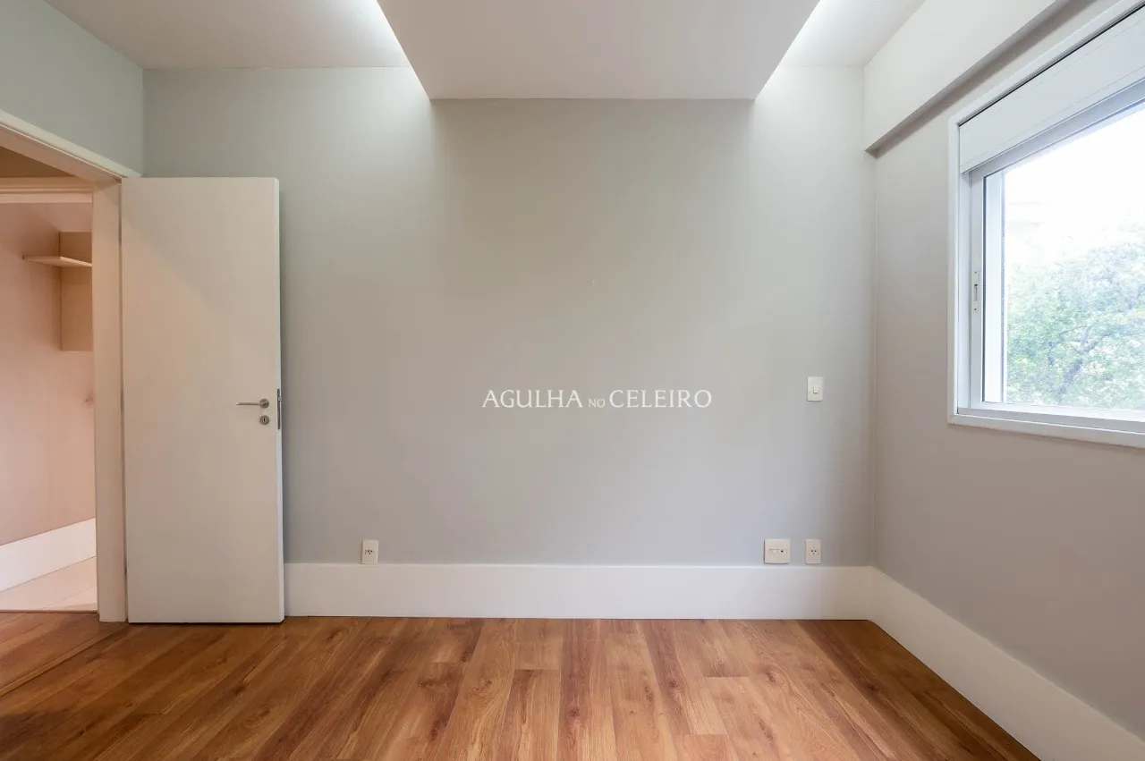 Apartamento amplo e muito agradável. – 21427