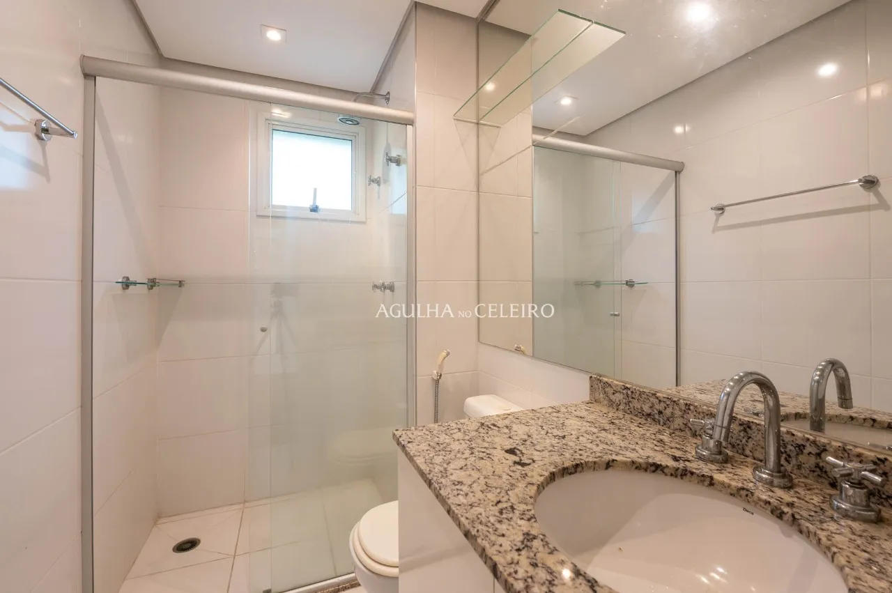 Apartamento amplo e muito agradável. – 21427