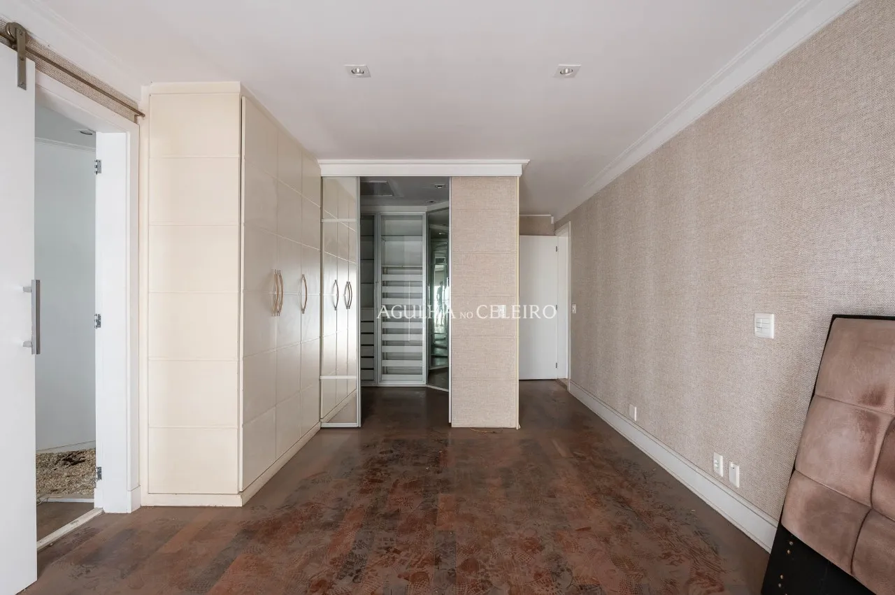 Apartamento a venda em condomínio desejado em Alto de Pinheiros – 21430