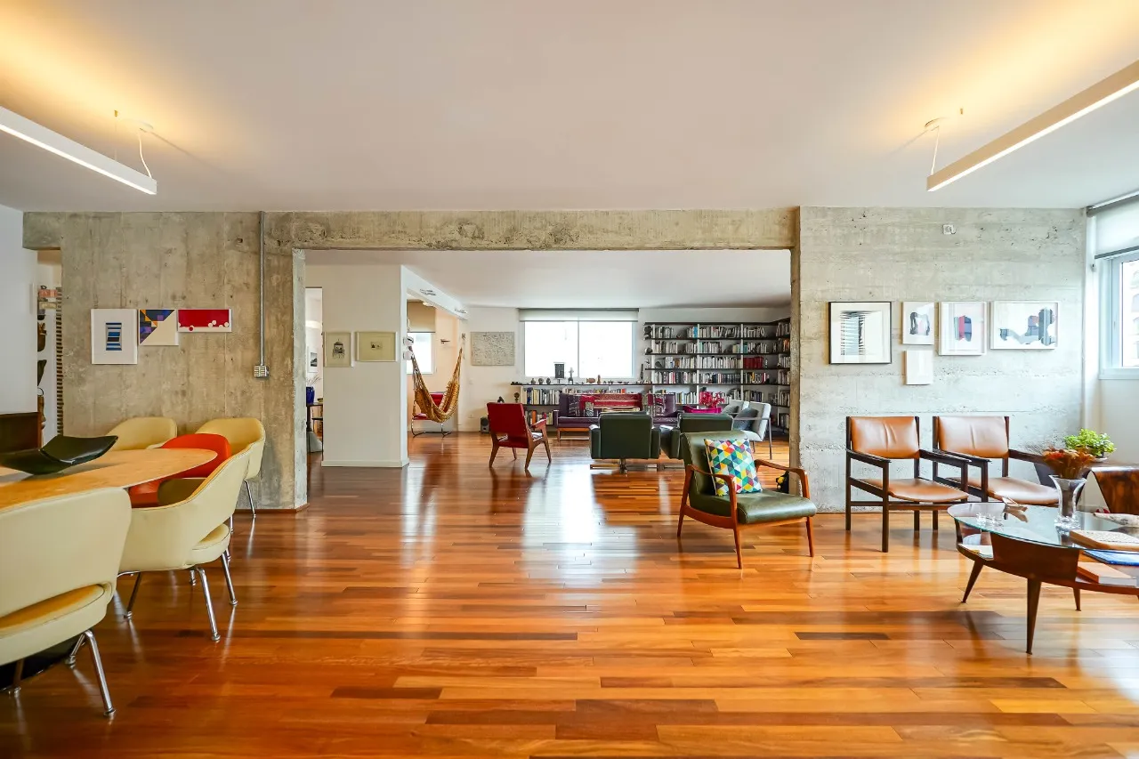 Apartamento único, resultado da junção de duas unidades, com arte e amplitude raras, no Jardim América.. – 21473