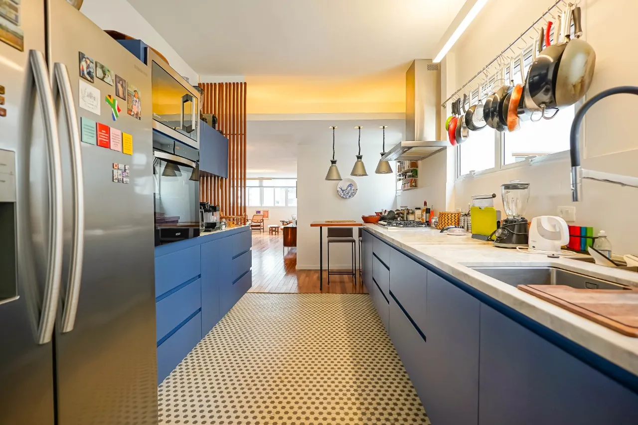 Apartamento único, resultado da junção de duas unidades, com arte e amplitude raras, no Jardim América.. – 21473