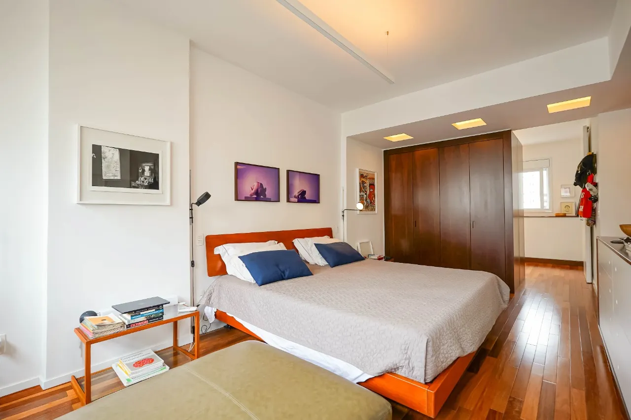 Apartamento único, resultado da junção de duas unidades, com arte e amplitude raras, no Jardim América.. – 21473