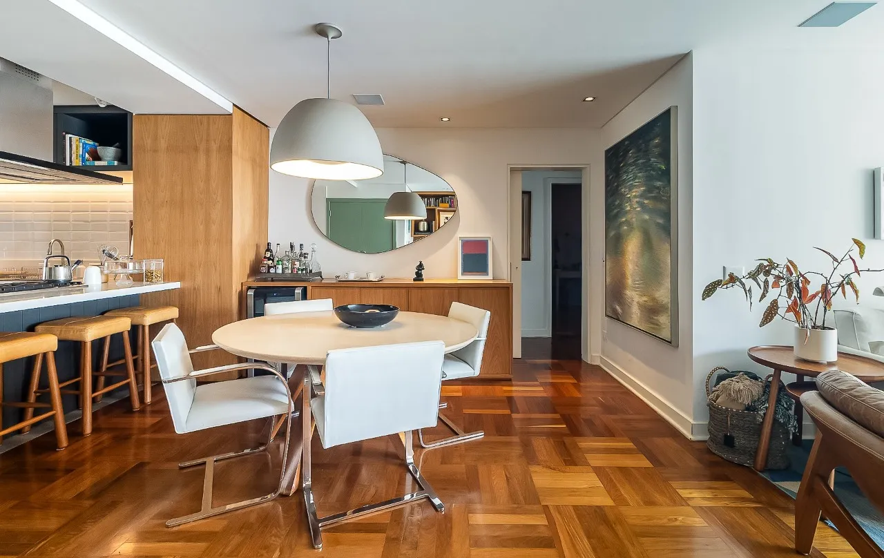 Apartamento recém-reformado, cheio de luz e com clima clássico atualizado, no Jardim América. – 21481