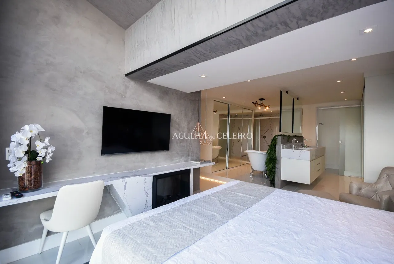 Cobertura com piscina à venda no Itaim Bibi – 9371