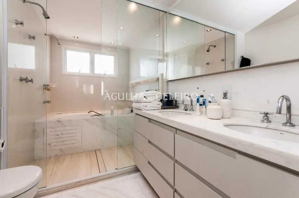 Locação mobiliada em condomínio desejado na Vila Nova Conceição. – AP3711