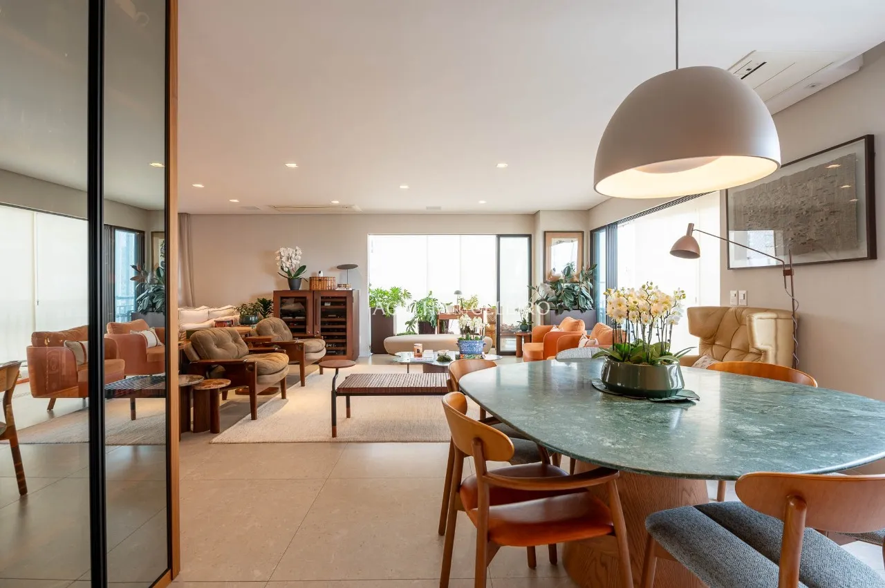 Apartamento mobiliado e com reforma impecável para venda no Paraíso. – AP4215