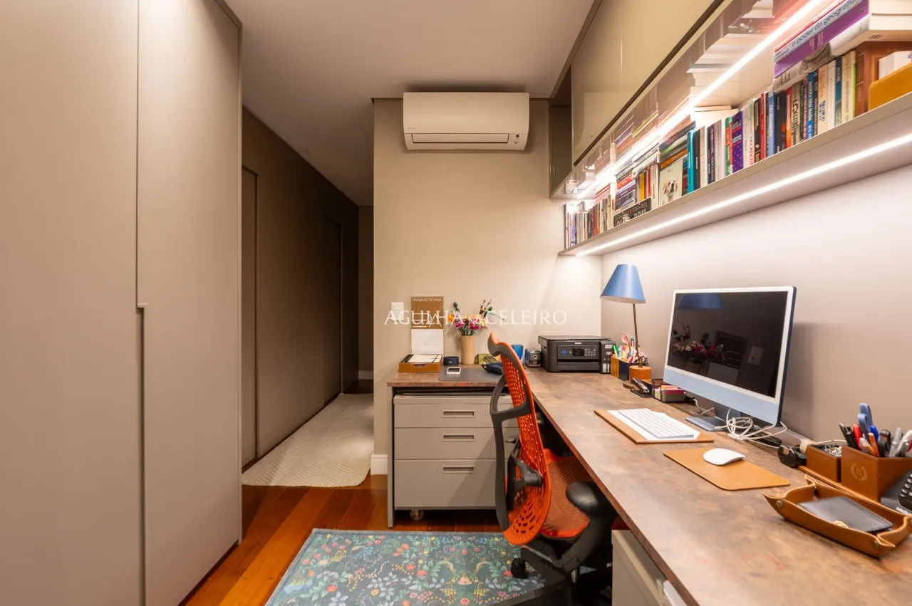 Apartamento mobiliado e com reforma impecável para venda no Paraíso. – AP4215