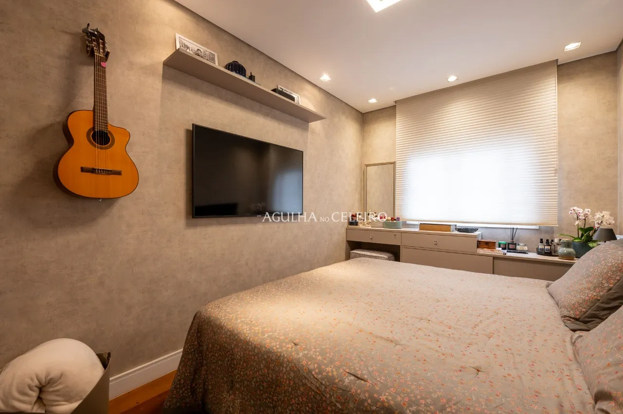 Apartamento mobiliado e com reforma impecável para venda no Paraíso. – AP4215