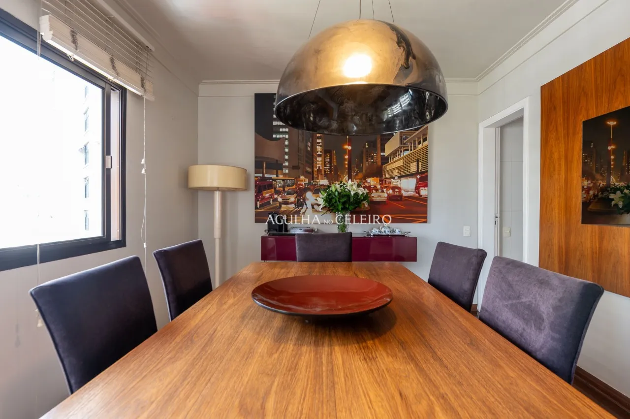 Apartamento com sacada à venda no Jardim Europa. – AP5579