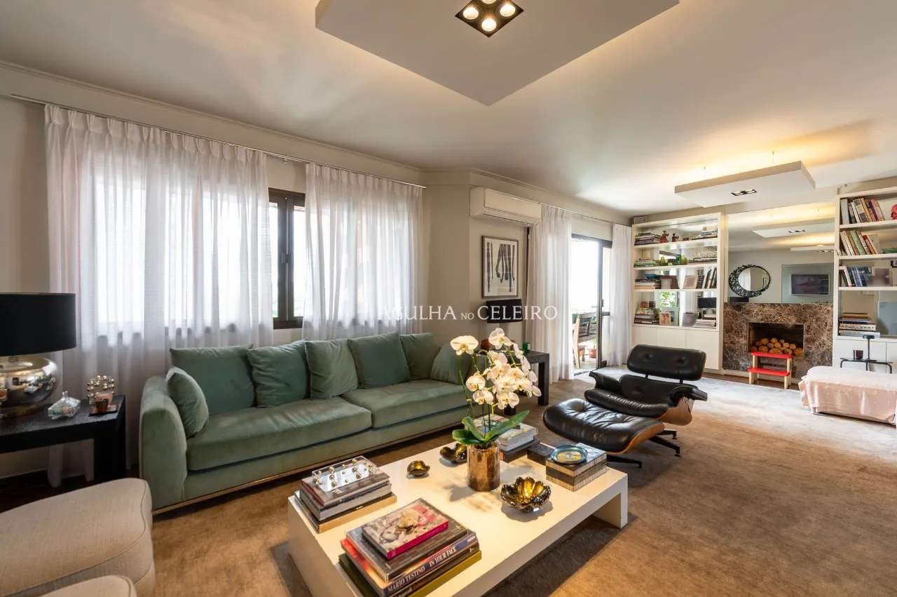 Apartamento com sacada à venda no Jardim Europa. – AP5579