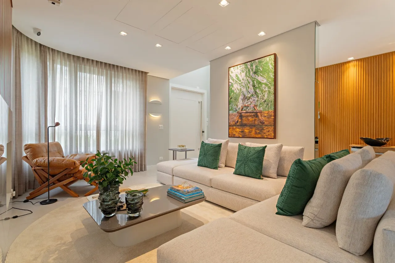 Casa em condomínio ao lado do Parque Ibirapuera com projeto contemporâneo – CA0387