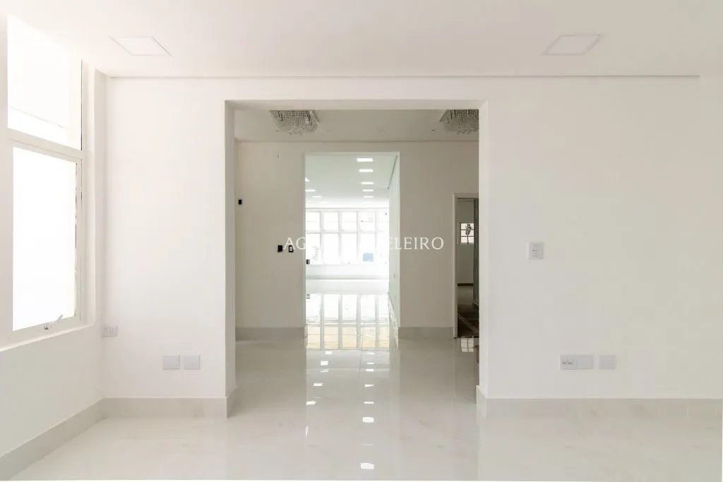 Casa charmosa em rua tranquila próxima ao Parque do Ibirapuera. – CA1210