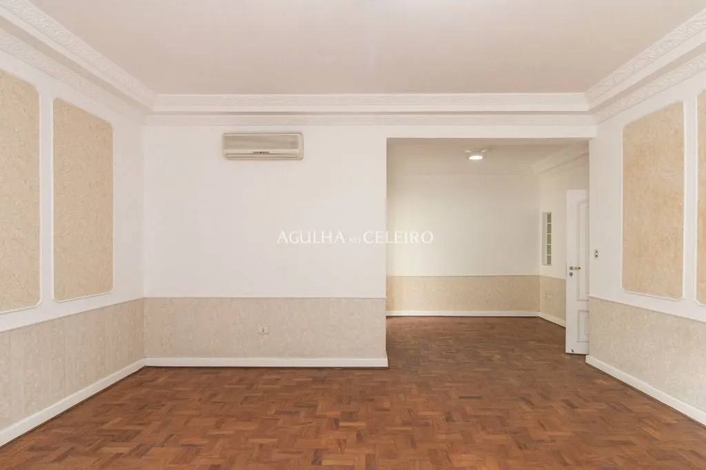 Casa charmosa em rua tranquila próxima ao Parque do Ibirapuera. – CA1210