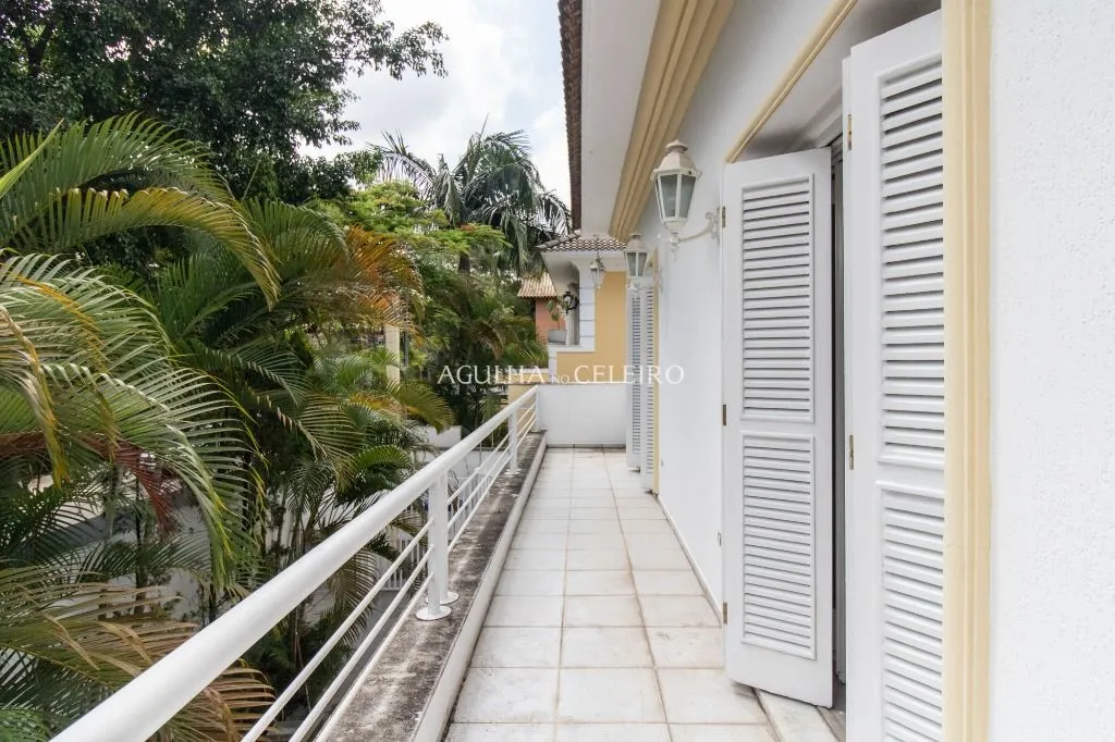 Casa charmosa em rua tranquila próxima ao Parque do Ibirapuera. – CA1210