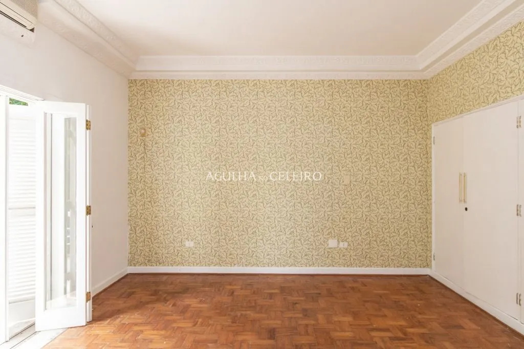 Casa charmosa em rua tranquila próxima ao Parque do Ibirapuera. – CA1210