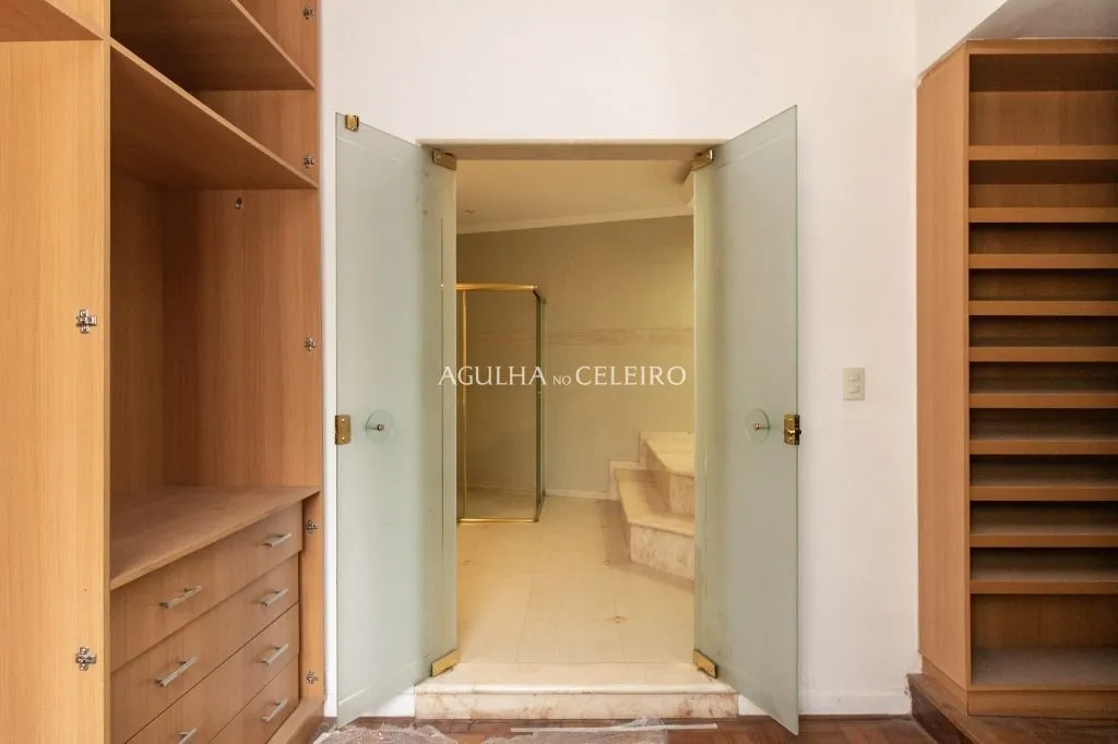 Casa charmosa em rua tranquila próxima ao Parque do Ibirapuera. – CA1210