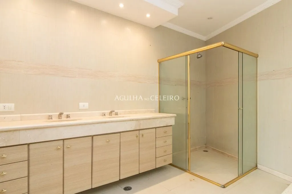 Casa charmosa em rua tranquila próxima ao Parque do Ibirapuera. – CA1210