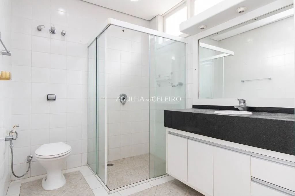 Casa charmosa em rua tranquila próxima ao Parque do Ibirapuera. – CA1210