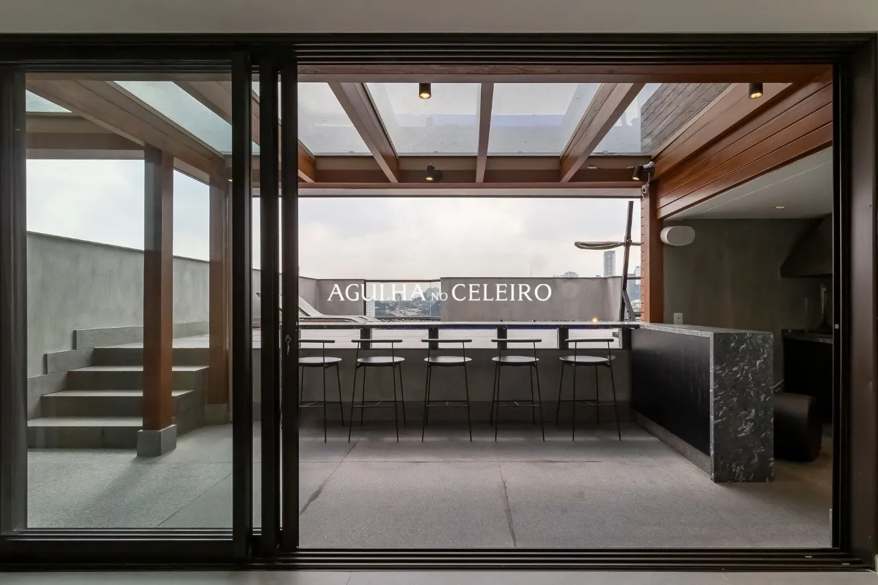 Cobertura maravilhosa à venda na Vila Madalena – CO0891