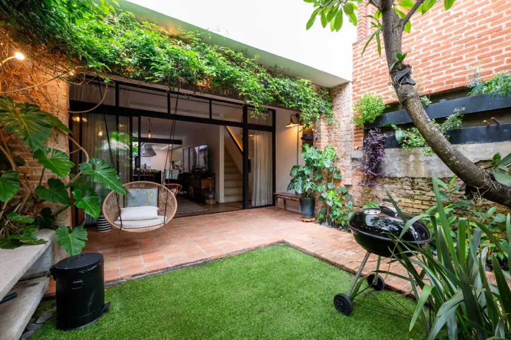 A Elite das Casas de Vila: descolada, reformada e com projeto arquitetônico assinado. – VL0136