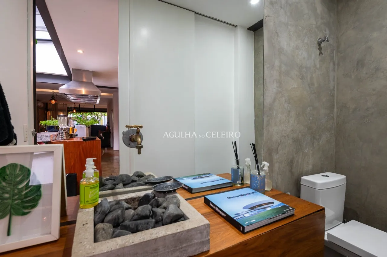 A Elite das Casas de Vila: descolada, reformada e com projeto arquitetônico assinado. – VL0136