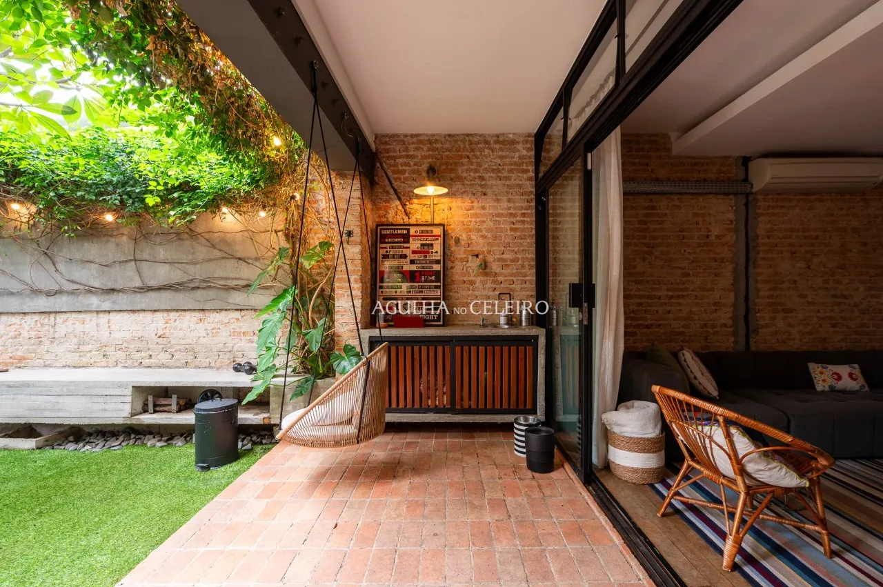 A Elite das Casas de Vila: descolada, reformada e com projeto arquitetônico assinado. – VL0136