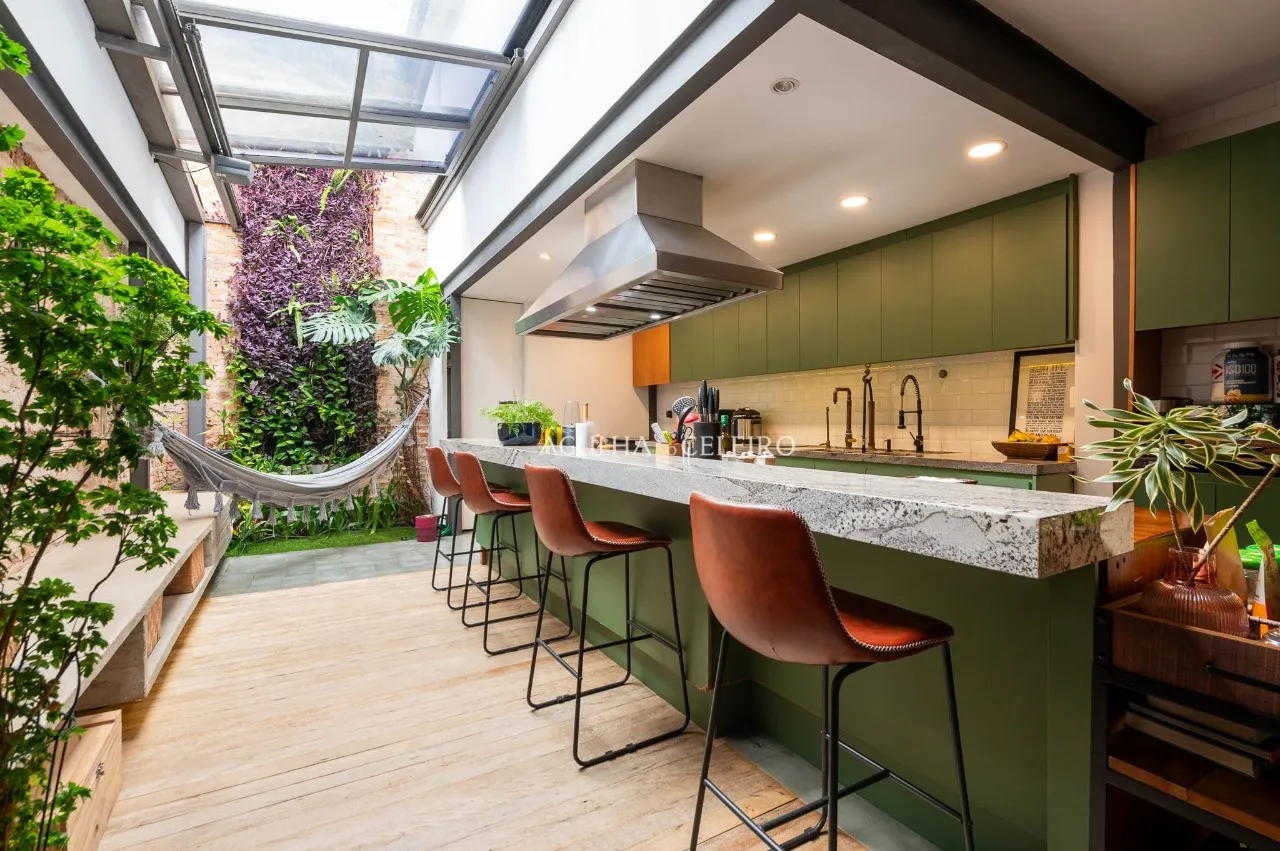 A Elite das Casas de Vila: descolada, reformada e com projeto arquitetônico assinado. – VL0136