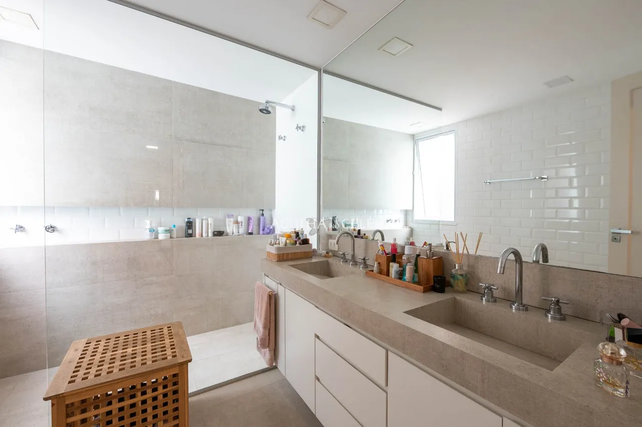 A Elite das Casas de Vila: descolada, reformada e com projeto arquitetônico assinado. – VL0136