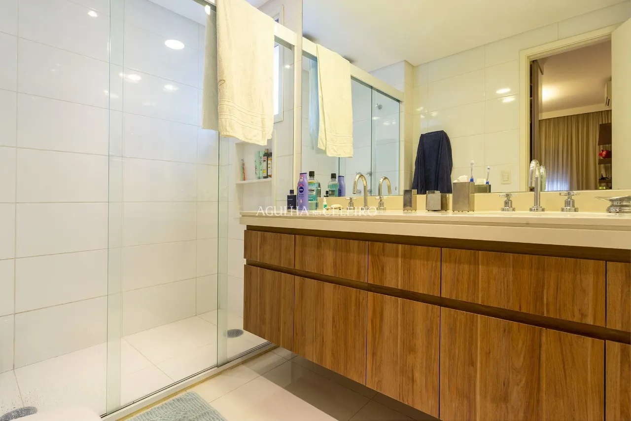 Apê com churrasqueira gourmet e varanda ampla para venda no Itaim Bibi – 10086 - _MG_8243