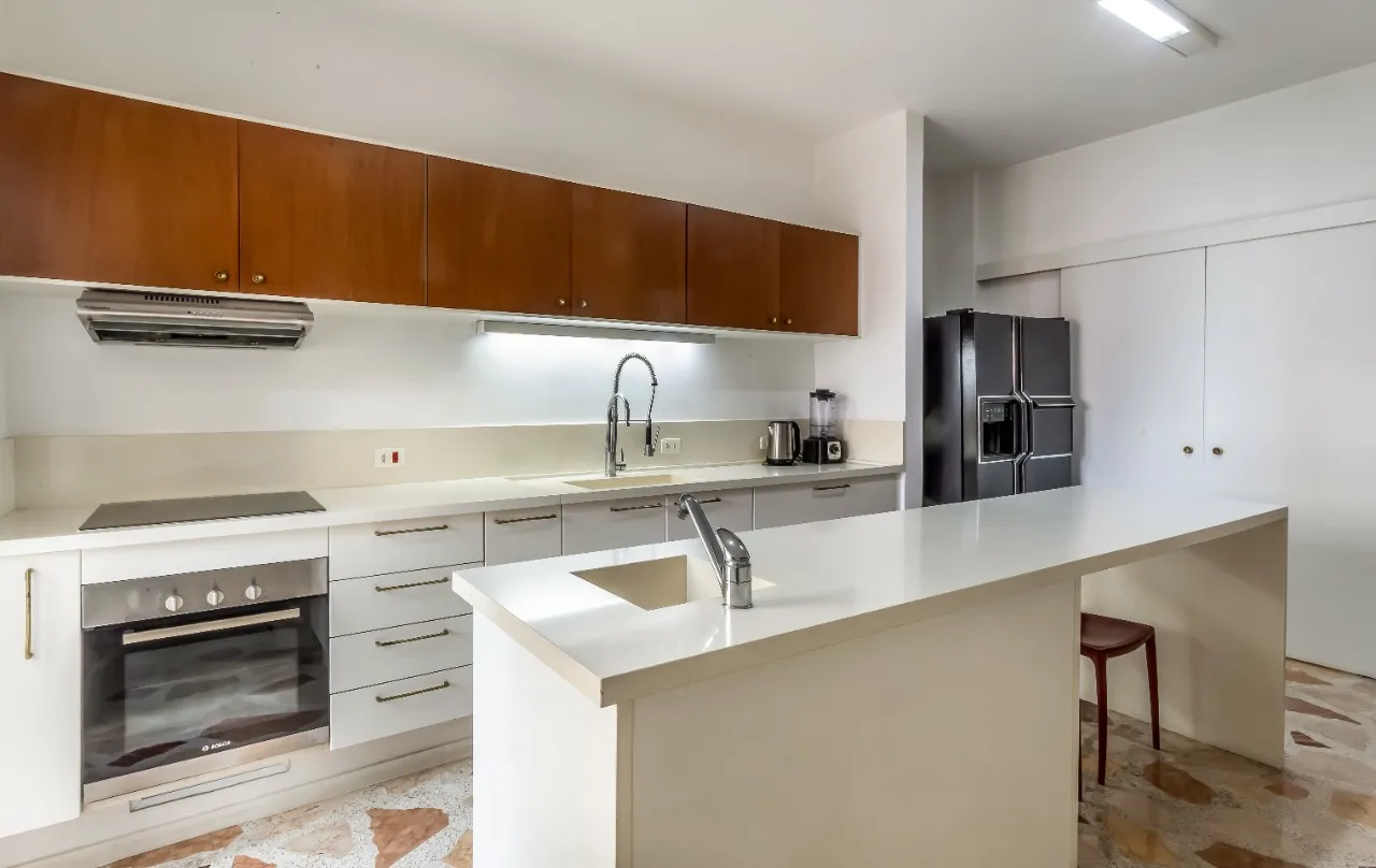 Apartamento com projeto integrado e bem disposto, em prédio charmoso no melhor do Jardim América. – 11823