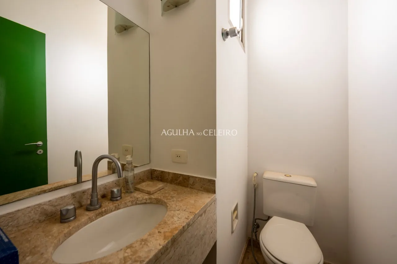 Cobertura charmosa em localização segura. – 11920