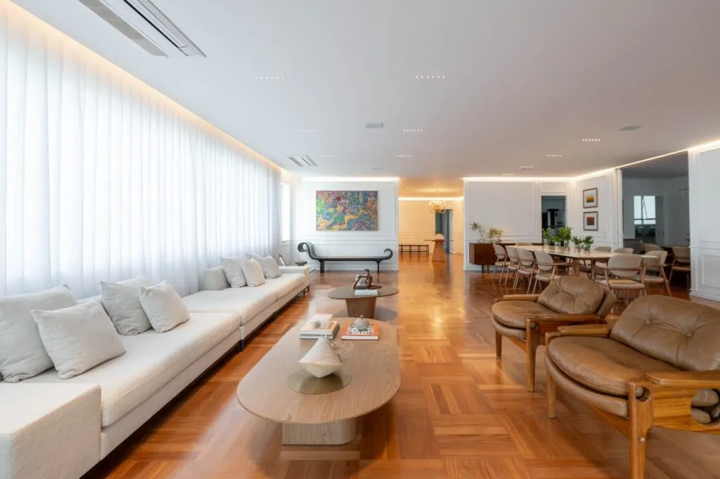 Apartamento muito espaçoso à venda no Jardim Paulistano. – 12724