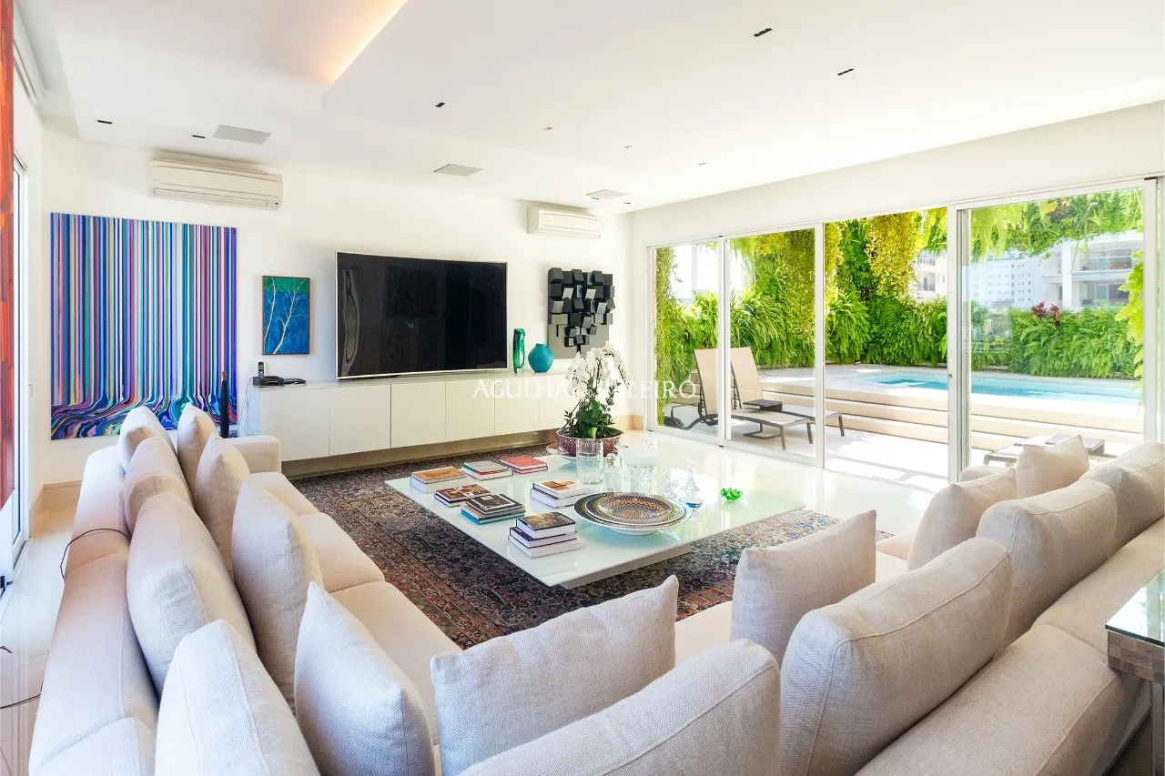 Venda/Itaim Bibi: Linda Cobertura no melhor do Itaim Bibi! – 12730