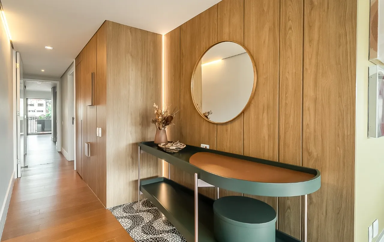 Apartamento iluminado, com uma reforma surpreendente e uma ótima vista, na Vila Madalena. – 13676