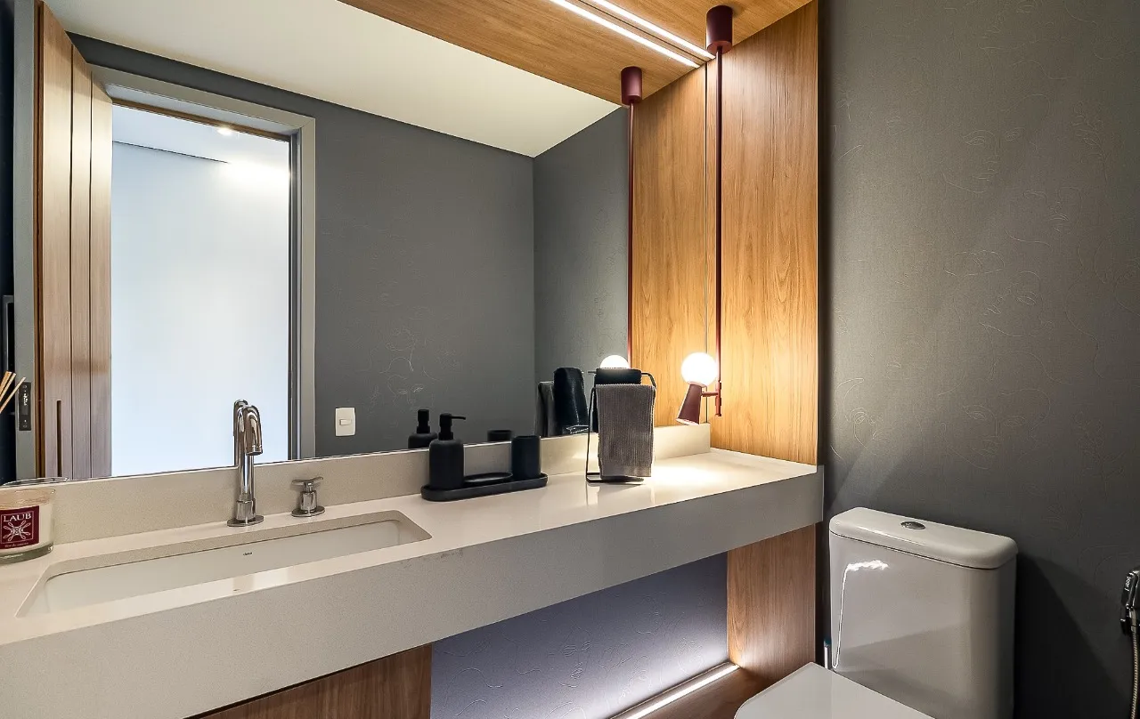 Apartamento iluminado, com uma reforma surpreendente e uma ótima vista, na Vila Madalena. – 13676