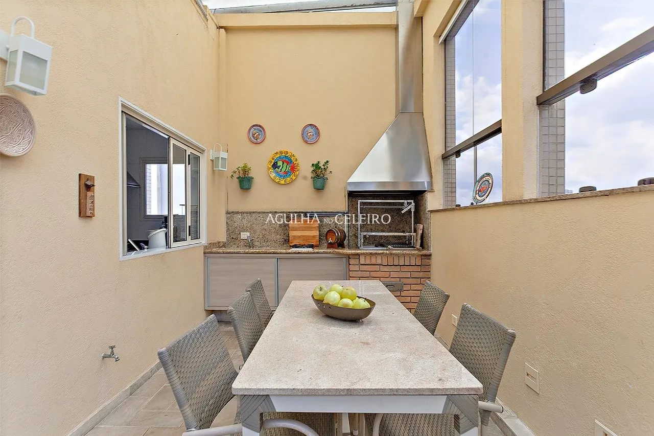 Cobertura com vista deslumbrante, sofisticação e privacidade em Moema. – 13997