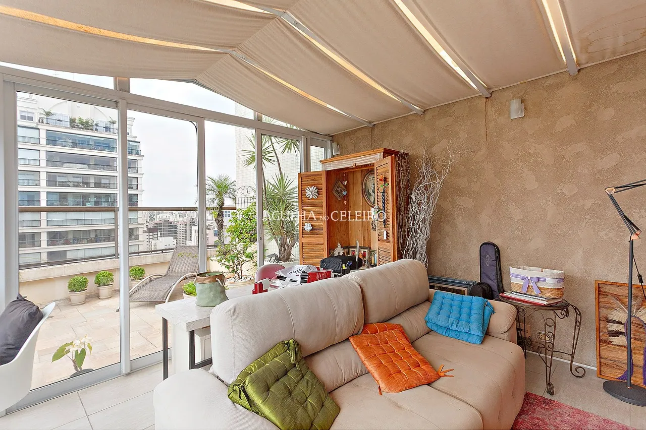 Cobertura com vista deslumbrante, sofisticação e privacidade em Moema. – 13997