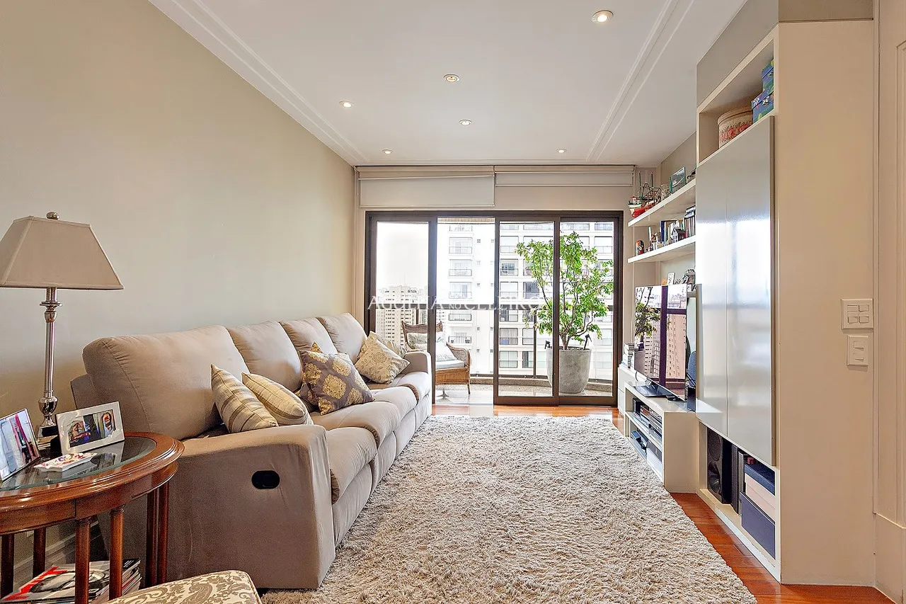 Cobertura com vista deslumbrante, sofisticação e privacidade em Moema. – 13997