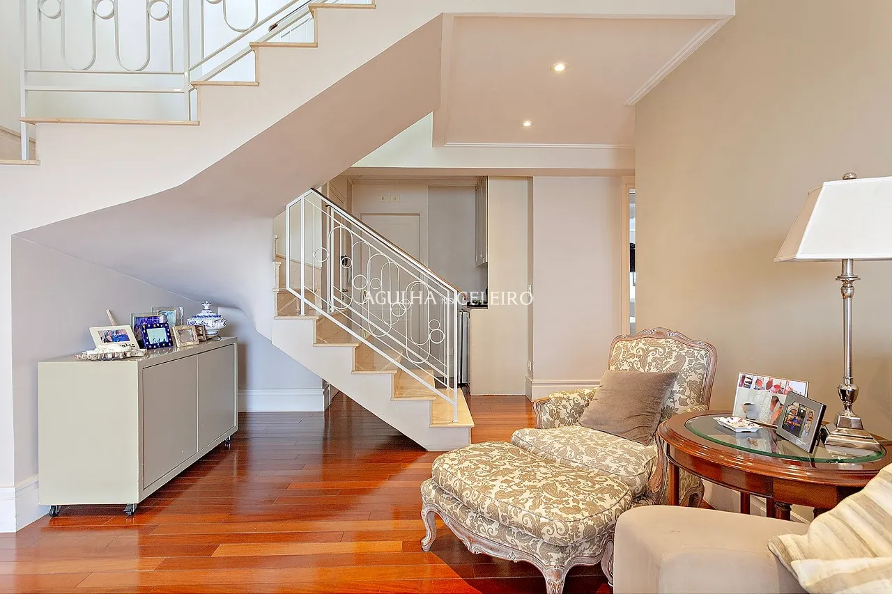 Cobertura com vista deslumbrante, sofisticação e privacidade em Moema. – 13997